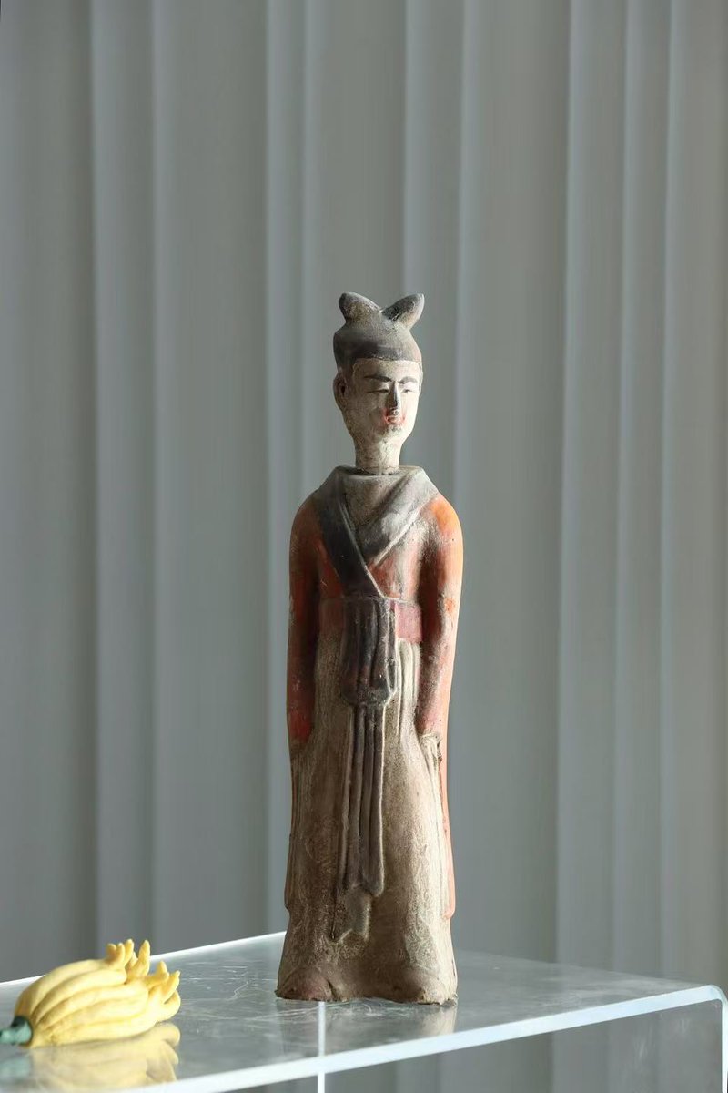 cdhdbdi70517's tweet photo. ["A tiny clay figurine with a cute tip-up nose and vivid facial features, showing unique charm of folk art."]， https://t.co/w85LmuGrsH