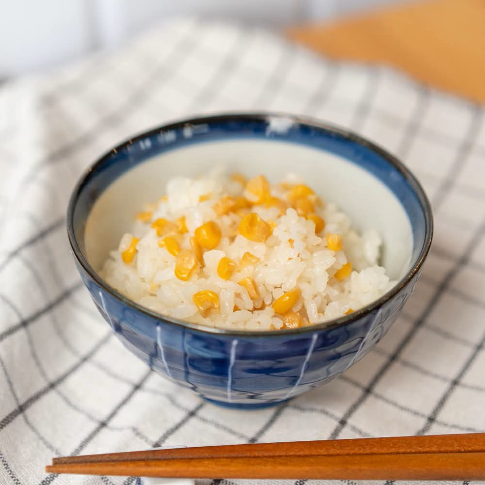 oishiishinbun's tweet photo. #注目の新商品
#味噌たまり仕込み
#とうもろこしご飯の素
#カネジュウ食品
#静岡県焼津市

とうもろこしの名産地として知られる静岡県森町産のとうもろこしを使用。同社の味噌を熟成させる際に生まれる「味噌だまり」に漬け込んだ

詳細はこちら↓
https://t.co/GsXqsXPfBg

#おいしい新聞
#新聞記者 https://t.co/RGHIRzs96d