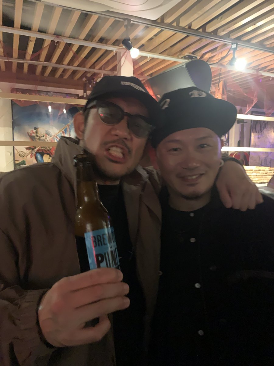 ButamanStingray's tweet photo. まだまだあなたの背中を追いかけたい😖TOSHI-LOWさん、ライブハウスで待ってます👊✨
“夢の続きを"🙏🙏🙏

#TOSHI-LOW
#brahman
#OAU https://t.co/EjpfWs1jKF