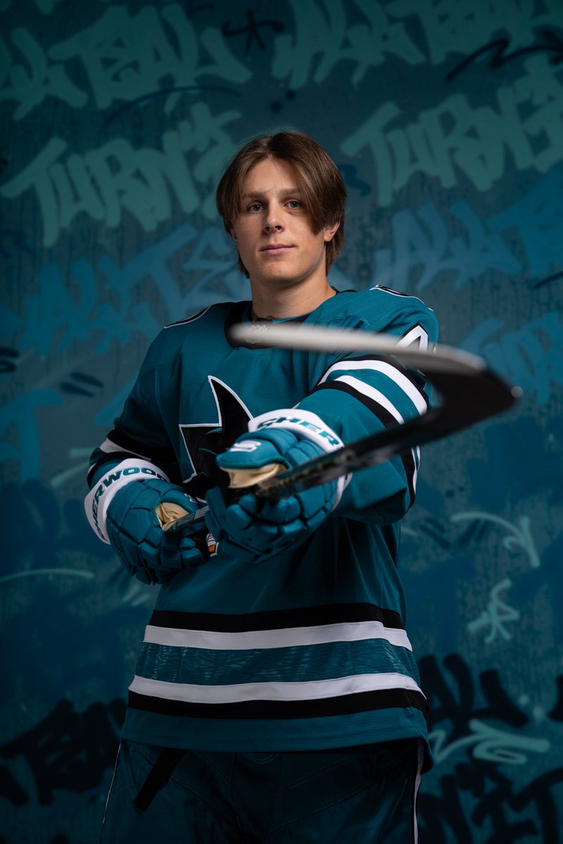 kavinm95's tweet photo. 📸 Tomorrow. Sharks Hockey is back.

Going to be a fun year 🦈 https://t.co/FuNi1oJbzq