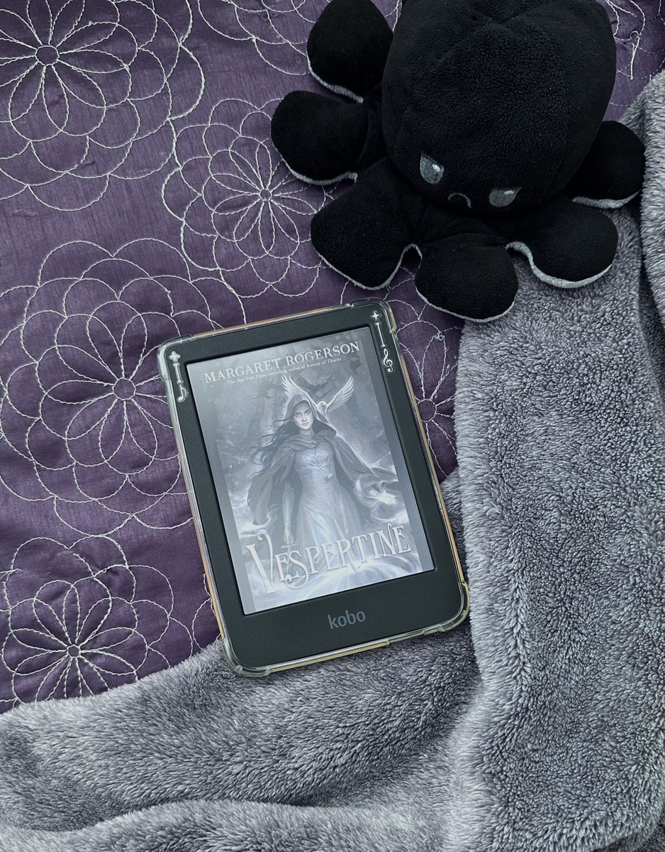 ravenousrobin's tweet photo. cr vespertine
by margaret rogerson https://t.co/i1Ks787rUk