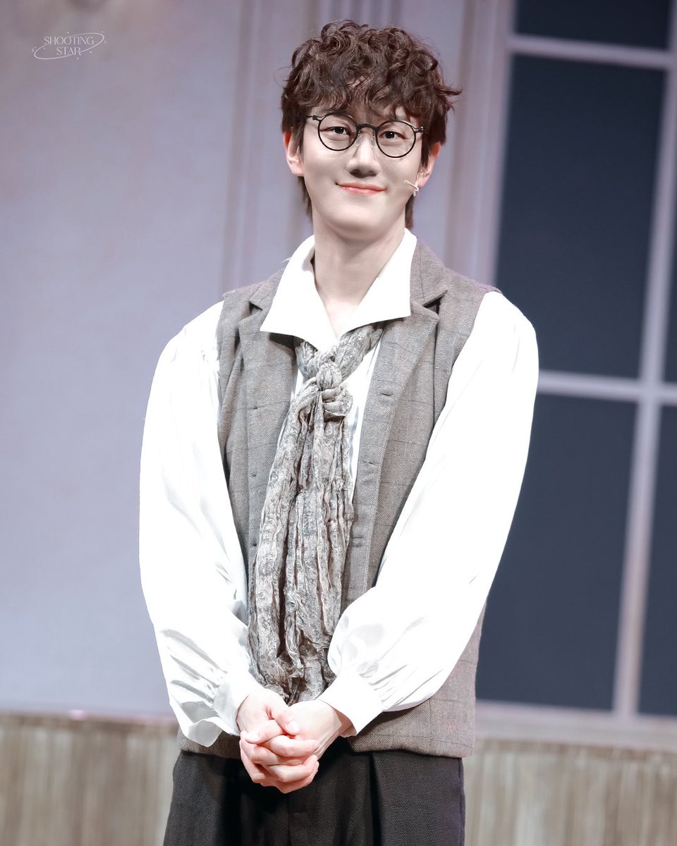 ststarcharl's tweet photo. 260920 브람스 밤공

막스 클링거 #김찰리 

안경을 박제할 수 있다는 사실이 너무 죠아 ദ്ദി(៸៸›ᴗ‹៸៸ ) https://t.co/eGG8FniHej