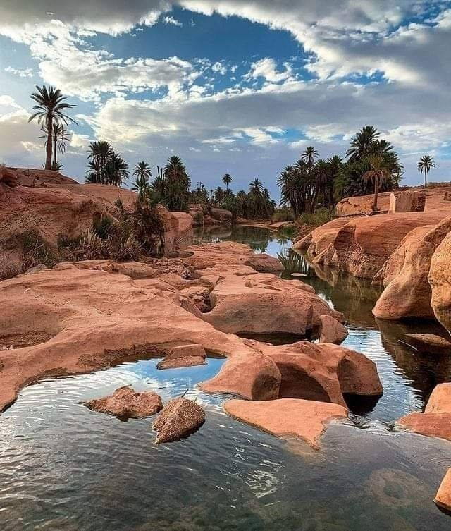 Rouh_med's tweet photo. 🌅 غروب موريتانيا وحده حكاية، ألوانه تخلي القلب يقول: سبحان الله. https://t.co/SUgKt23wB1