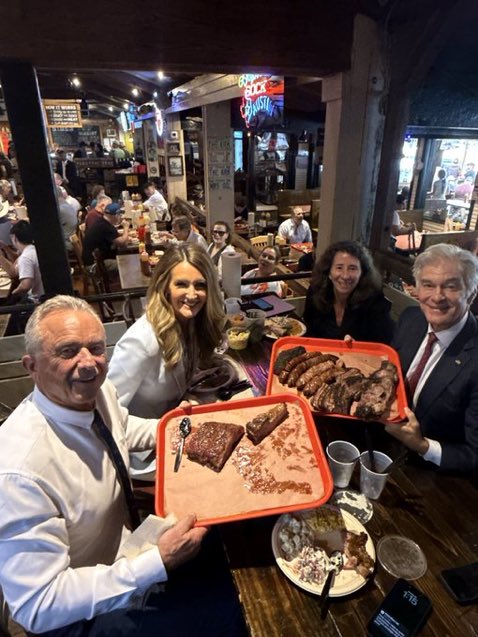 WUTangKids's tweet photo. Nice….holding up $100 worth of BBQ while people can’t afford a pound of ground beef and gas smh https://t.co/Wxw2UwyIoB