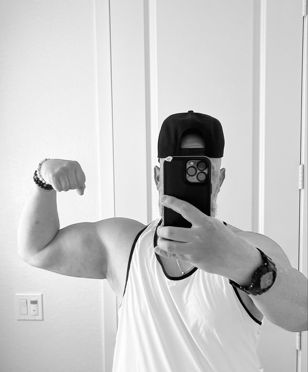 MrSoCalBull's tweet photo. Blanco Y Negro
#MrSoCalBull🍆💪🐂 #ToroLatino #Gostoso #Corneador #Cuckolding #ToroMacho #Mamado #Papi #Toro https://t.co/2fZKcX4lwP