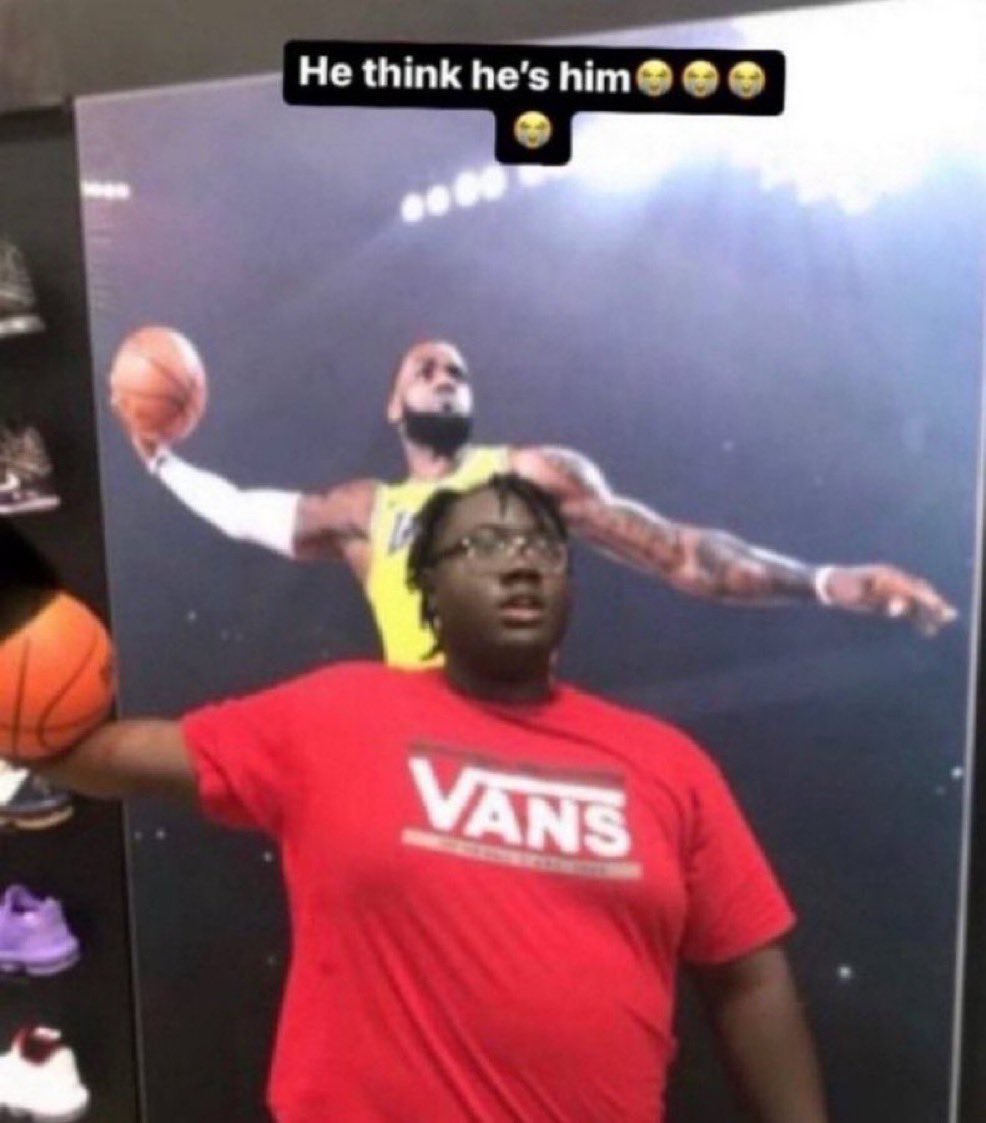 RotoSurgeon's tweet photo. drafting Omarion Hampton instead of Kenneth Walker https://t.co/7UG4apE9to