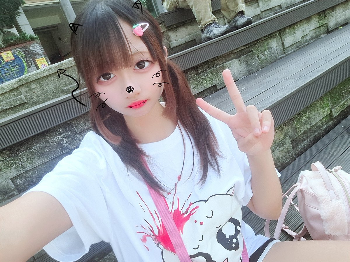 yeji_so1214's tweet photo. #예디_오프후기
제발해주세요제가싹싹빌게요제발요저만난분들다해주세요제바류 https://t.co/PGWFpWV3lp