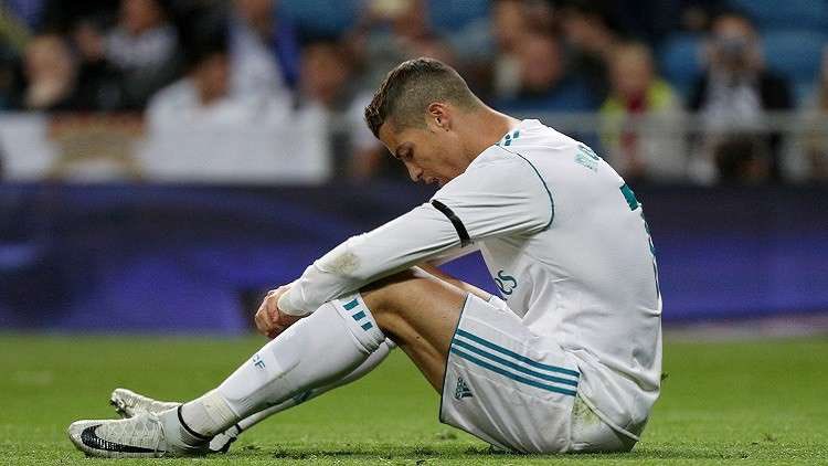 DhAlRakkad's tweet photo. رحبوا معنا بأكثر لاعب تم طرده..
1- تم طرده من ريال مدريد 2018.
2- تم طرده من مانشستر يونايتد 2022.
تحسبونه وقف واحترم مسيرته ؟ 
تم طرده من منتخبه منتخب البرتغال 2026.

لاعب منتهي .. يحاول إجبار الناس على تحمله.
يستحق هذه النهاية.. https://t.co/2XfbN3NAnI