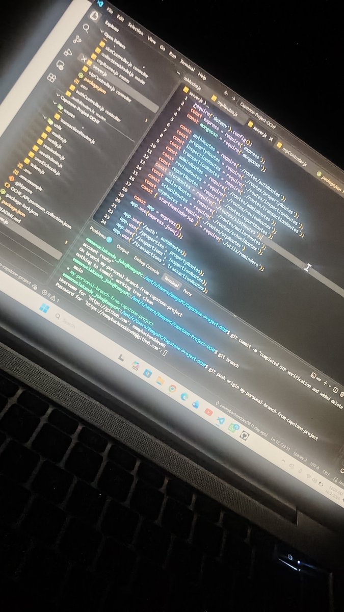 emmybackenddev's tweet photo. Won't stop 🔥🔥

I'll keep pushing, coding and debugging until....

..... IT'S READY FOR DEPLOYMENT 👌🏾

We go again tomorrow 💪🏾💪🏾

Gn fam💤💤 https://t.co/k0kaEI1Z0V