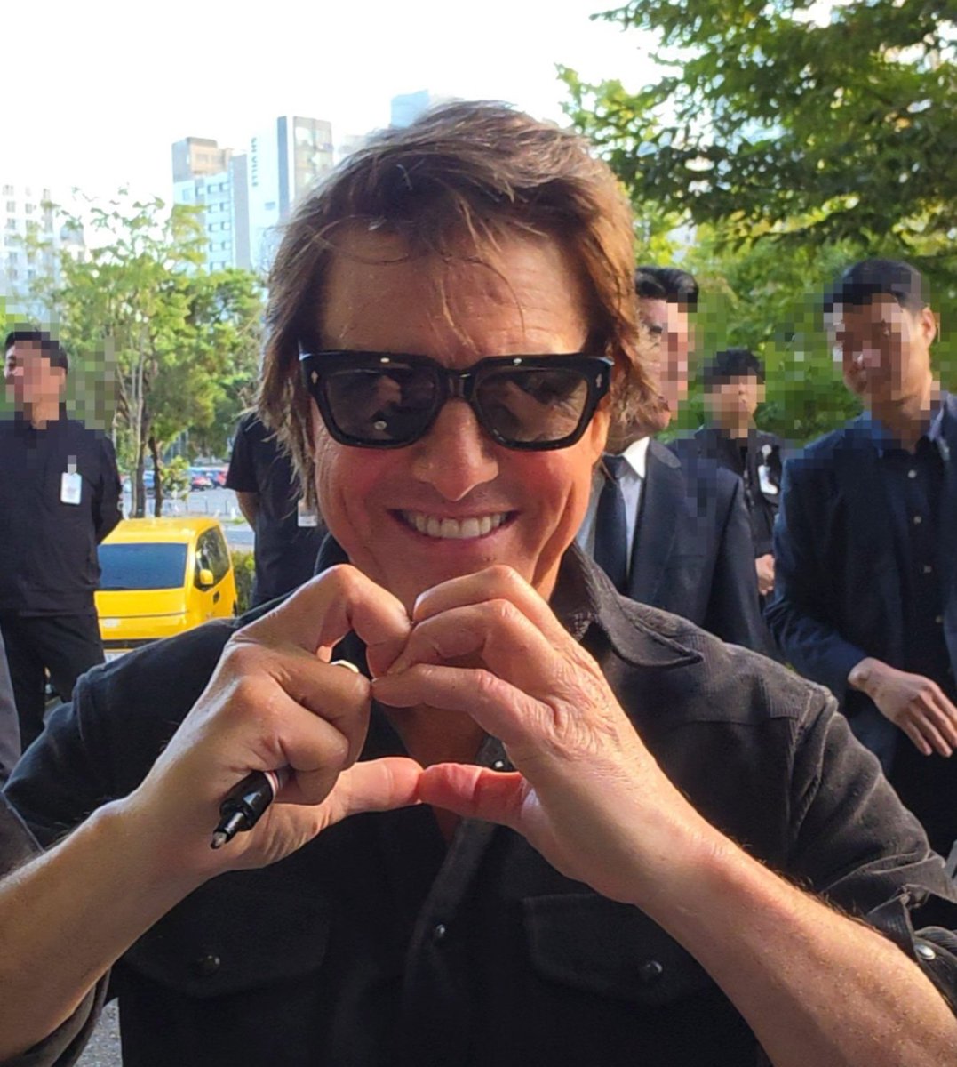 PinkPearl0113's tweet photo. トム韓国に着いたんだね 
　　　　🇰🇷🤗🫶🏻 
トム・クルーズ　Tom Cruise https://t.co/CmfbRh3day