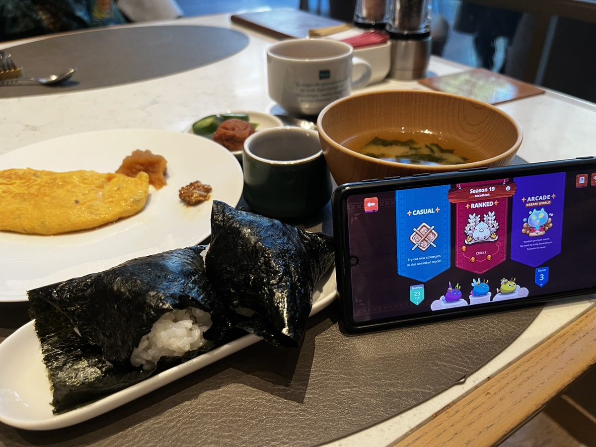 0358kuribon's tweet photo. Season 19 start 🍙🇯🇵
#AxieInfinity
#AxieOrigins
#AxieArtGallery
#ウェスティンホテル東京 https://t.co/WRYCp0qbJr