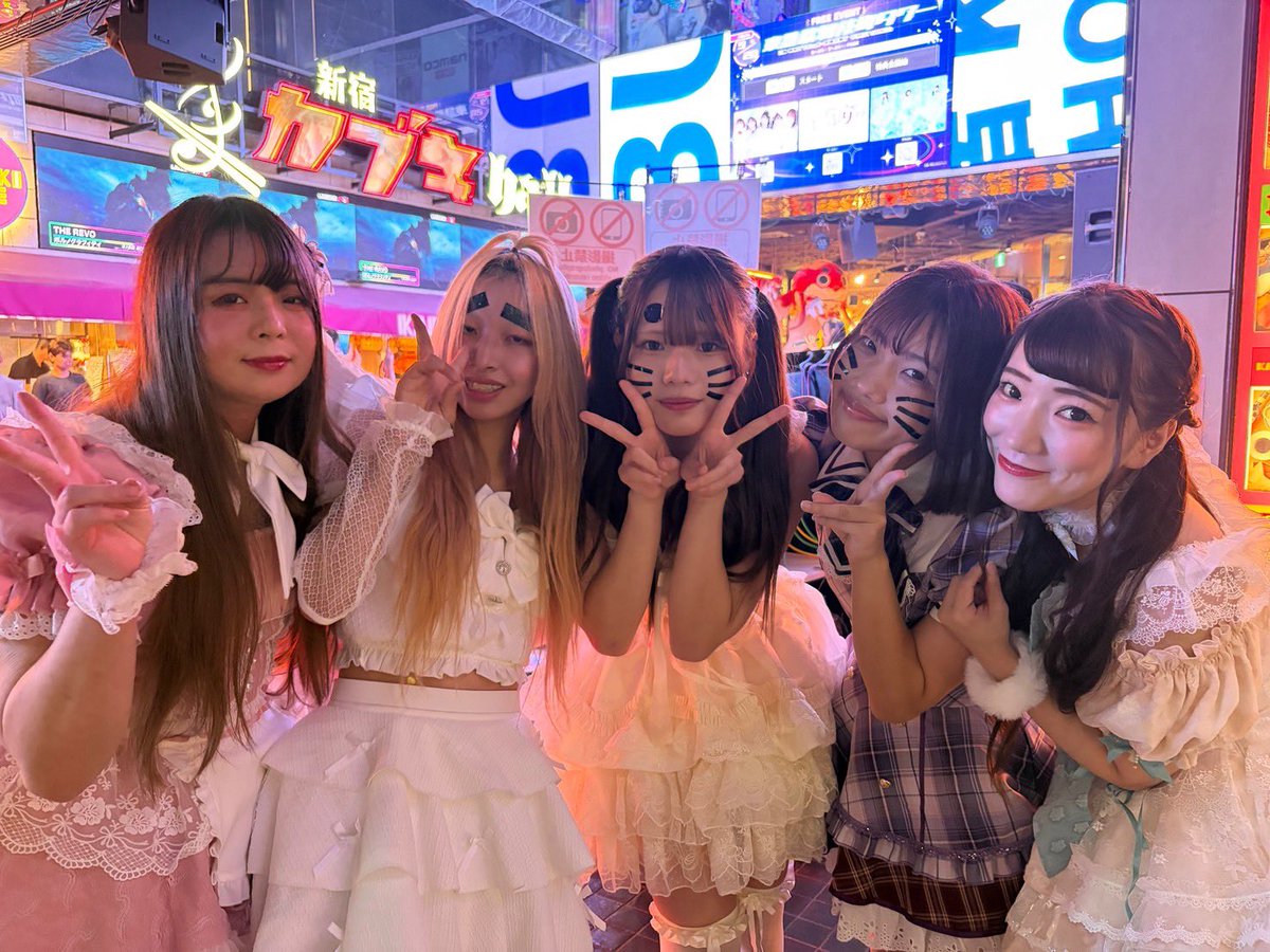 Kanameruchan's tweet photo. ぐっどめるにん💜🐱
先月もありがとう❣️今月もよろぴく🫶

次ライブ➡️🗓10/4
📍東京ドイツ村 おかの上ステージ
10:30 START予定 入園料だけ❣️💜

🎤14:00-14:25
📸15:20-16:20

そして10/11本デビューで10/17に栃木遠征だよーん🎶
月初め❣️今日もめるさんとゆるく過ごそね😼

#アイドル #新人アイドル https://t.co/vpn95hl2AH