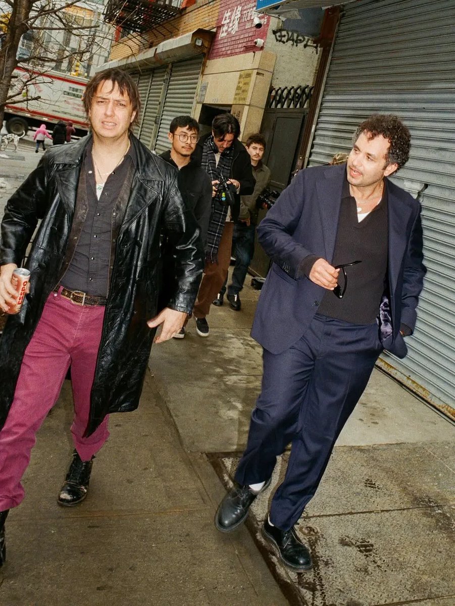 dan_in_minor's tweet photo. Me when I like an outfit https://t.co/vcNMDVmaLT