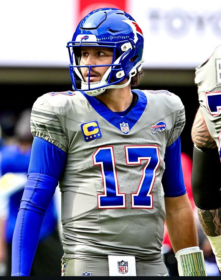 BuffaloMuse's tweet photo. Josh Allen is the FIRST QUARTERBACK In NFL HISTORY to record 6+ rushing touchdowns in 9 consecutive seasons 

KING 👑 https://t.co/CJKljSjAgX