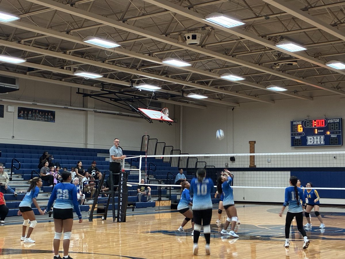 HaggertyAstin's tweet photo. Great day of @Athletics_PISD & game day atmosphere for @BHIAthletics & @BHILadyBears! #OurPasadenaISD https://t.co/Rocs8CSiXt