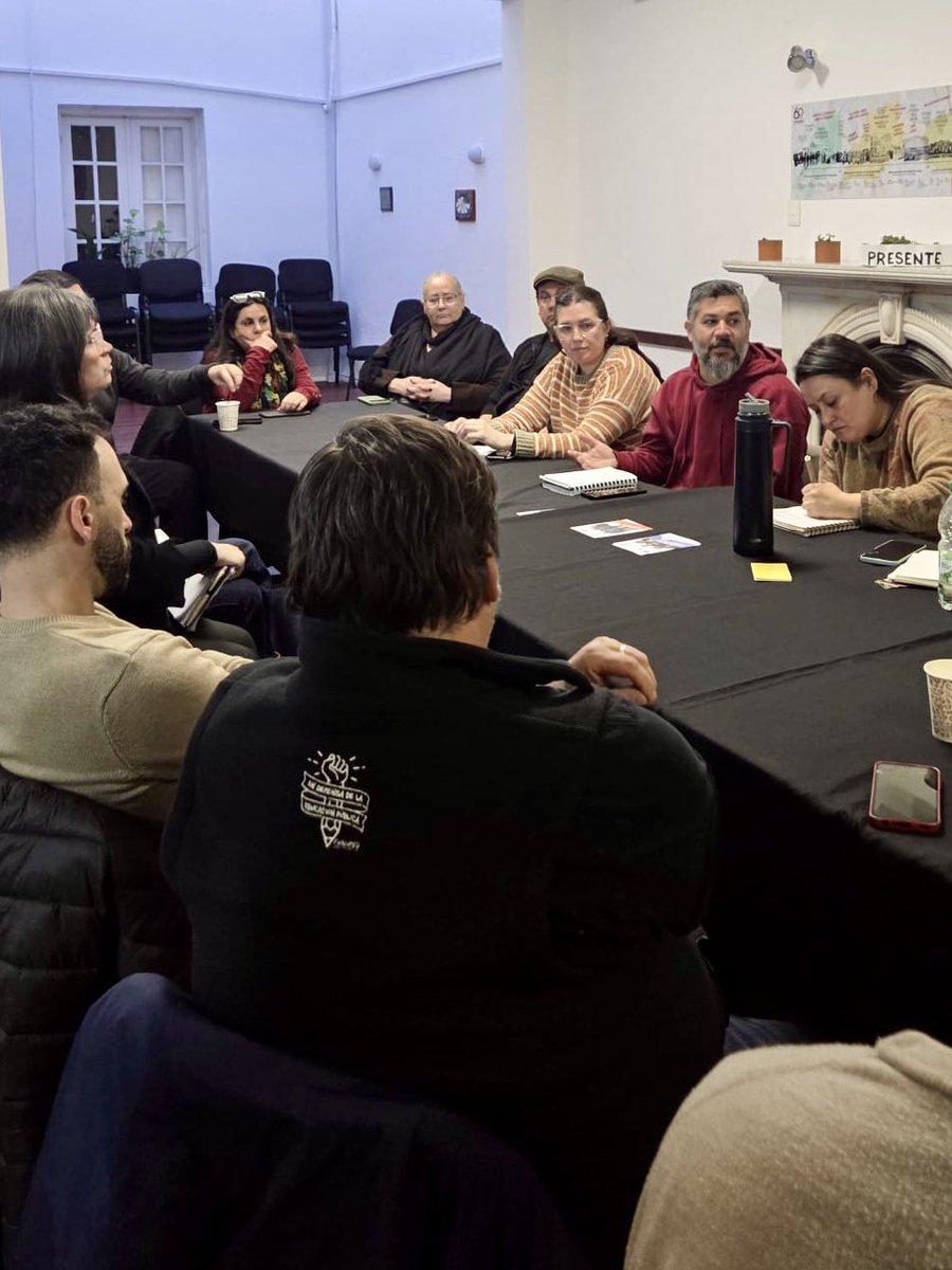 FenapesUruguay's tweet photo. 🗳️ Elección CODICEN
📢 Reunión de la Lista 11 con Mesas permantes de las ATD y asociaciones docentes de asignaturas.
✊ LISTA 11. Colegas de todo el país en defensa de la educación pública.
#FenapesSeMueve
#ElecciónCodicen
#Lista11 https://t.co/tz52nsQVG5