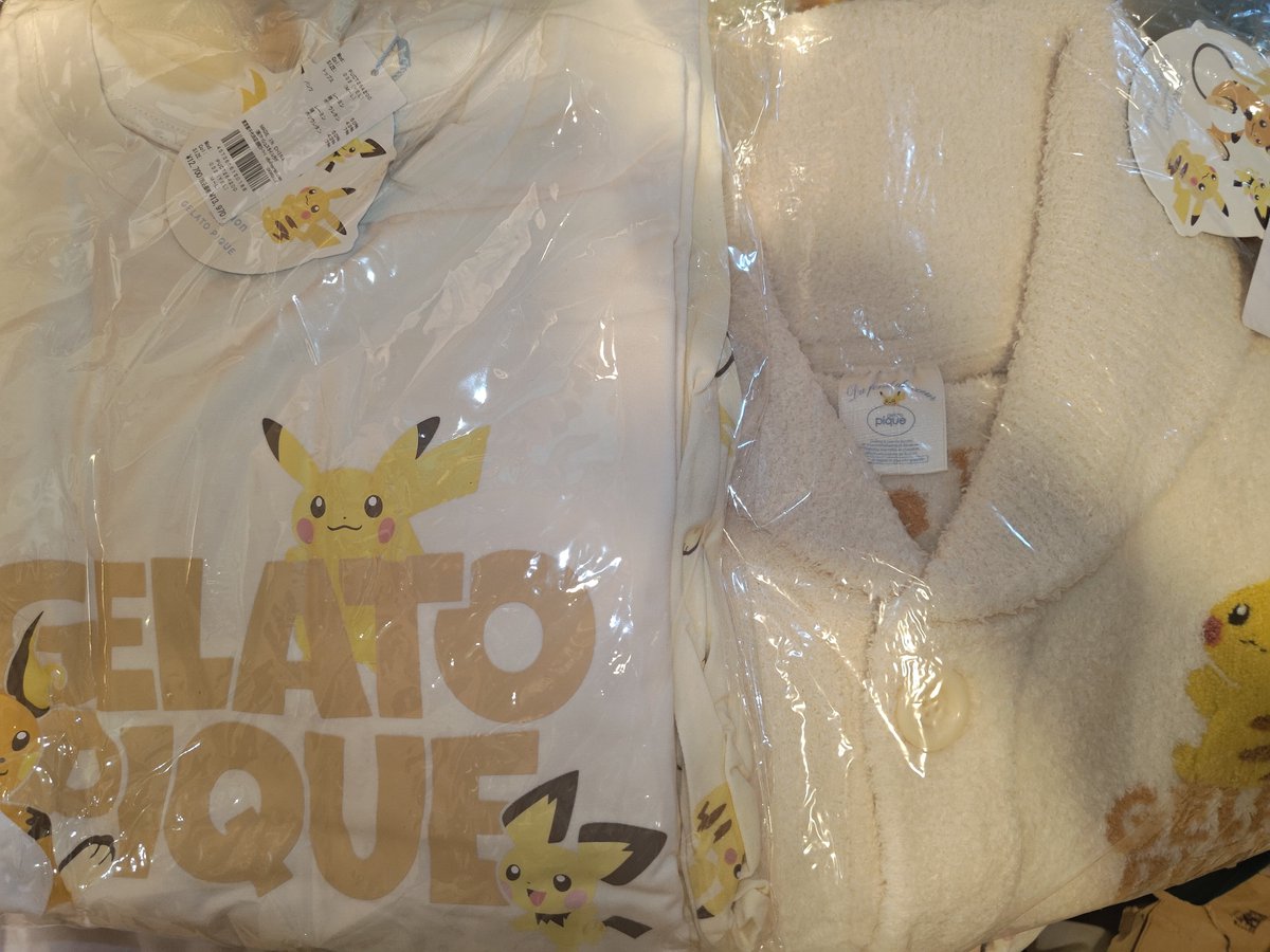 F15mobius's tweet photo. ジェラピケのピカチュウ一家が届いた！
かわいい… https://t.co/AW9tlgffhL
