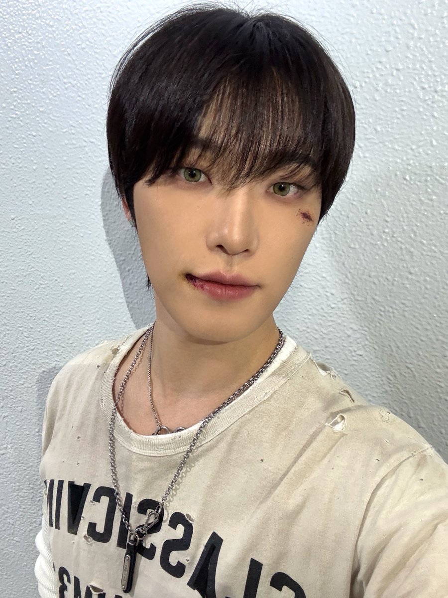 coupchan_'s tweet photo. #누구보다_빠른_10월_최애선점 https://t.co/aU1GA3YBKR