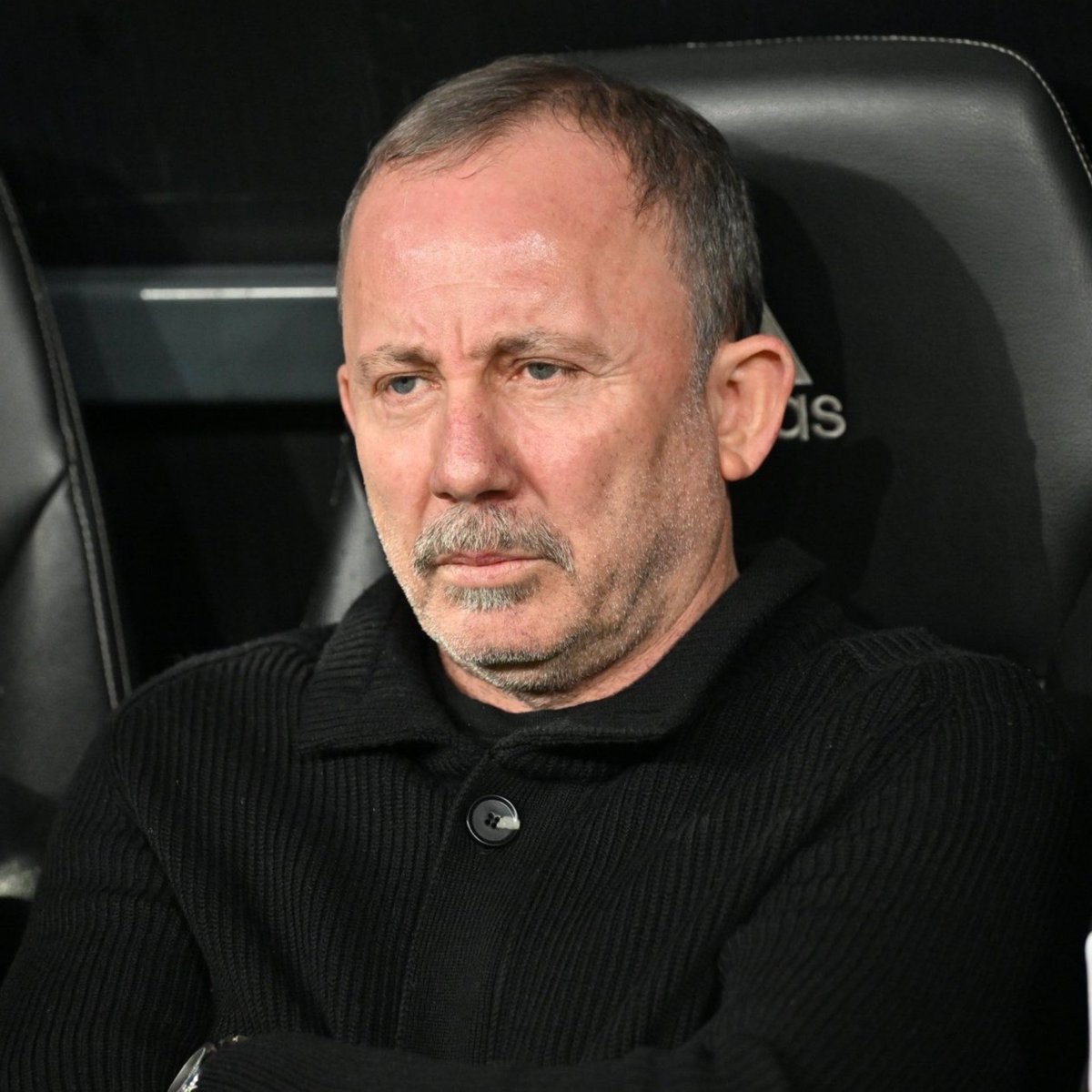nexustransfer's tweet photo. Nihat Kahveci: "Hocalığın ile pırtsın. Yorumculuk ile tırtsın.

Hiçbir şey olmaz senden Sergen..." https://t.co/0fESQtjzOC