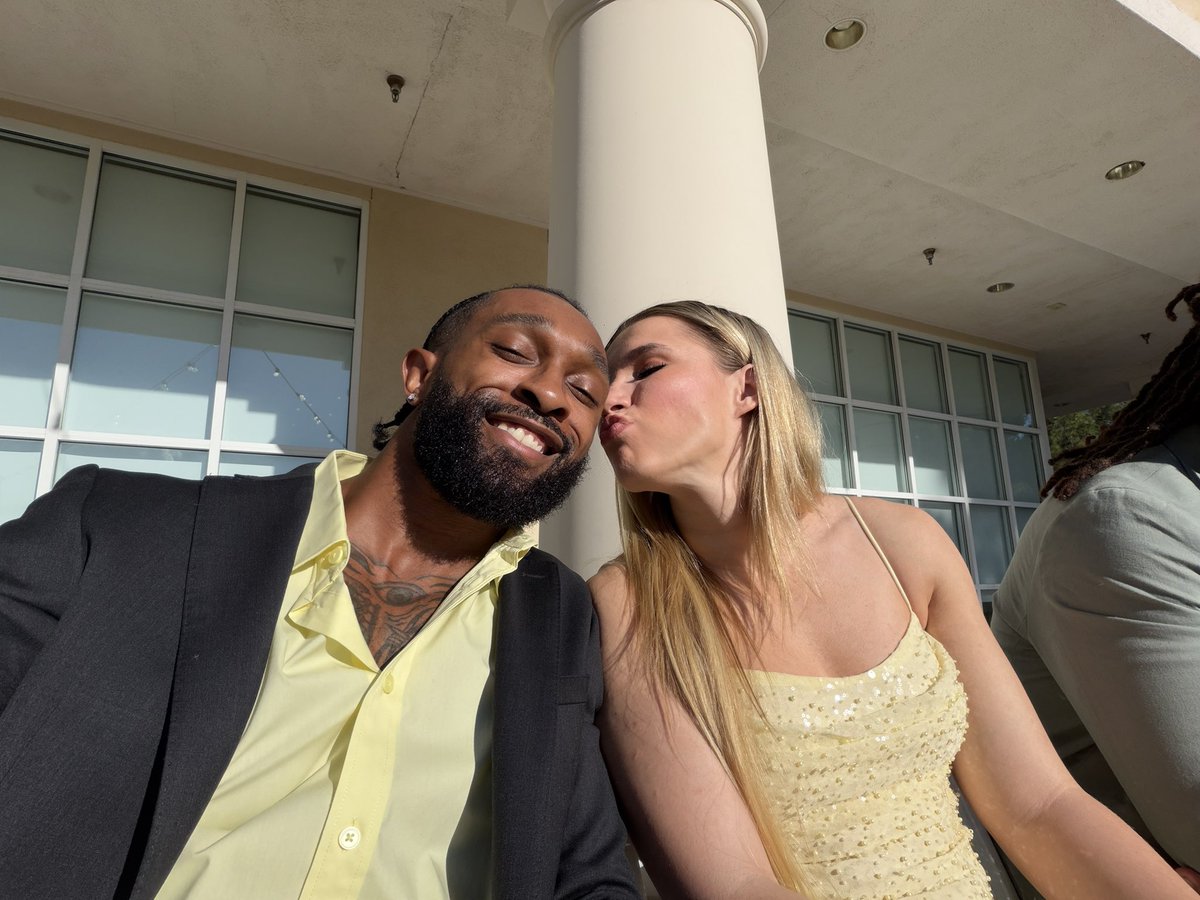 DashingChrisBey's tweet photo. Wedding SZN https://t.co/jddXyKkAGs