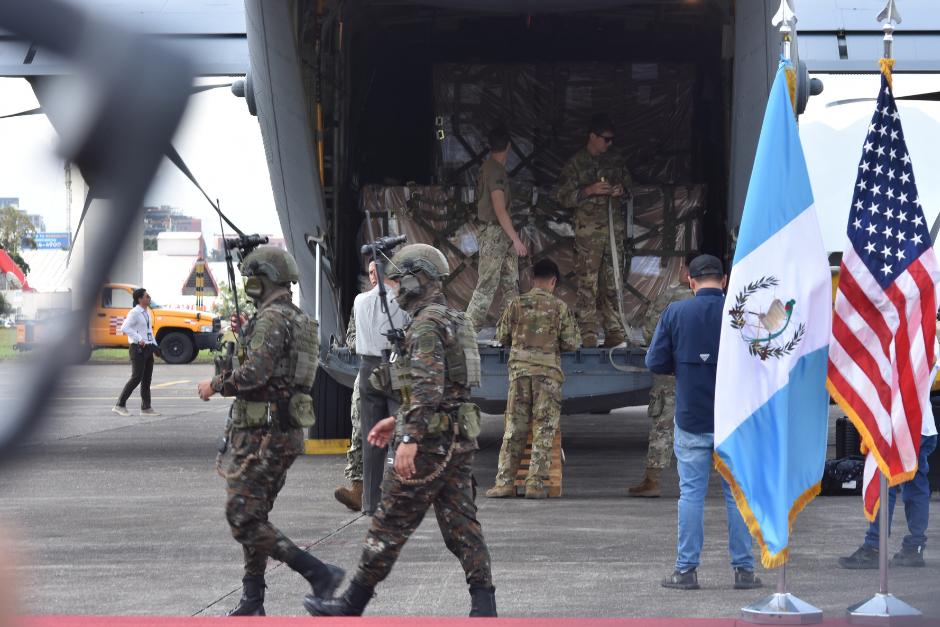 ¿Fusiles M4 en Huité? Arévalo dice que contamos con armas de última tecnología