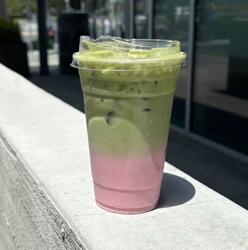 jojohaechi's tweet photo. Johnny as a strawberry matcha latte 🍵🍓 https://t.co/g8NQ0k7CYJ