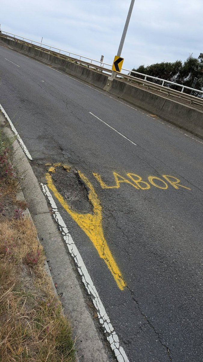 Truthmatters48's tweet photo. Victorians are frustrated with Labor🤬🤬🤬 https://t.co/xYV6l9GAxu