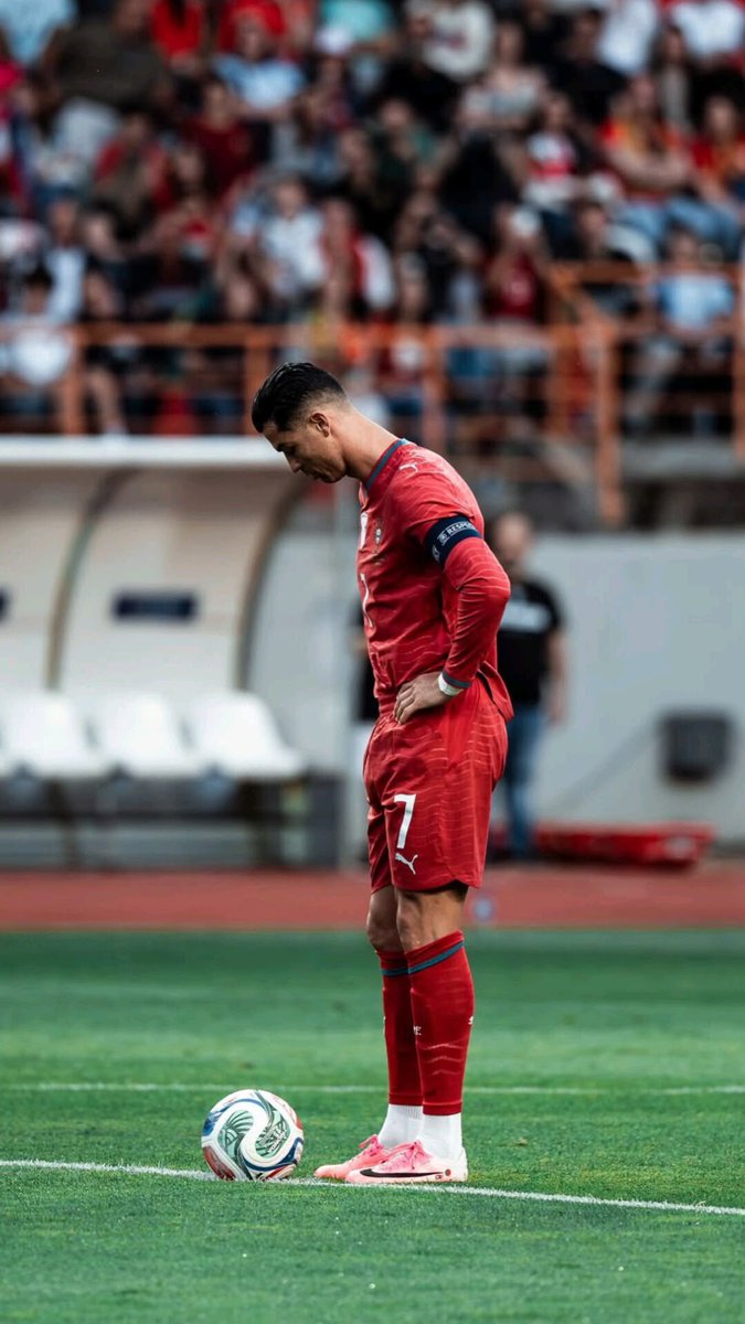 1SMi_'s tweet photo. 🚨🚨🚨🚨🚨🚨🚨💣 عاجل — ايدو اغيري:

كريستيانو رونالدو بالنسبه له ؟ لم يعد يتحمل

طفح الكيل بالنسبه لكريستيانو … فكان قراره هو المغادره! https://t.co/T0x5uzCc5T
