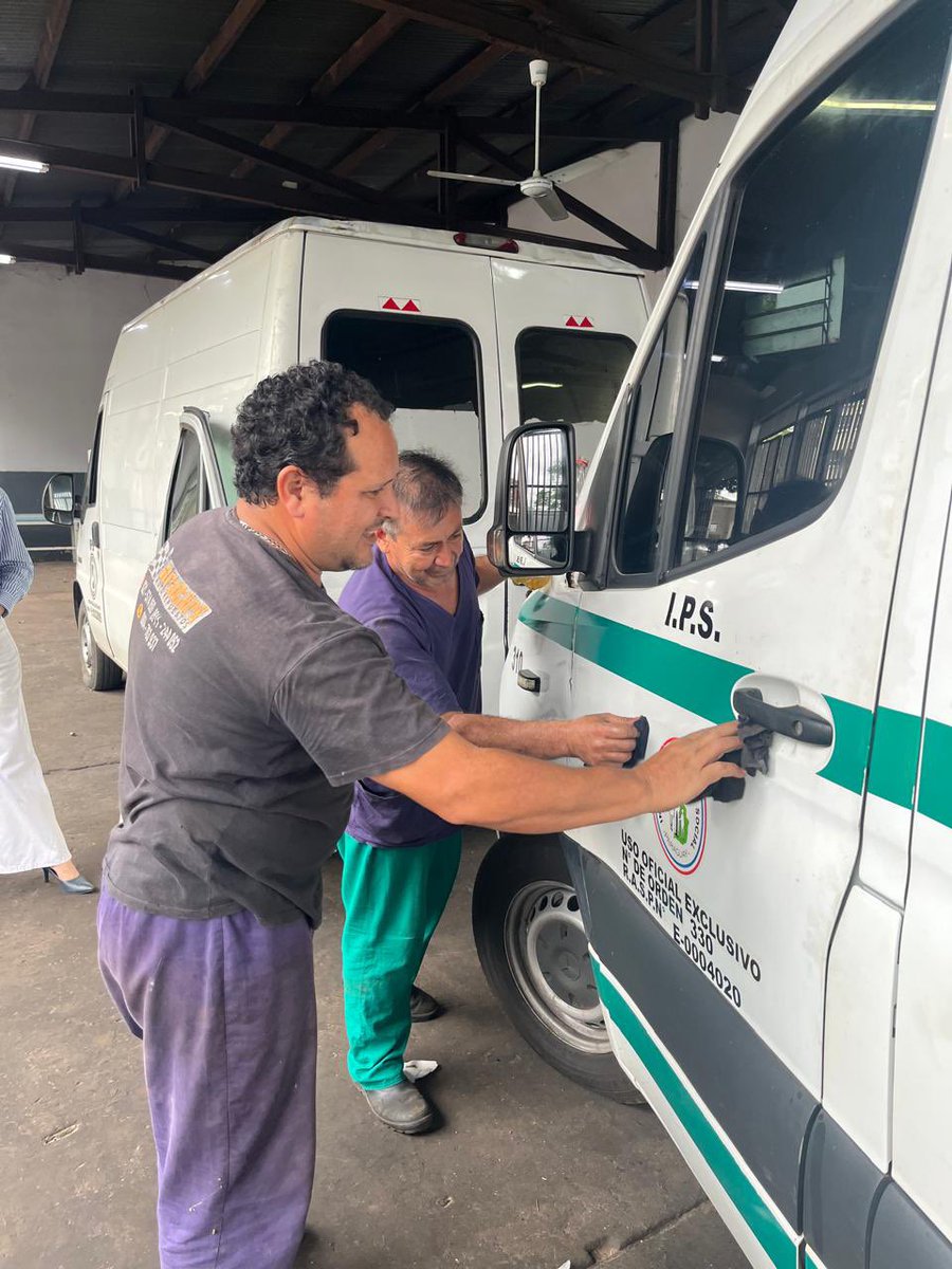 IPSParaguay's tweet photo. ✅ IPS recupera ambulancia y fortalece capacidad operativa en Concepción.

La ambulancia fue puesta nuevamente a disposición del IPS Concepción tras ser reparada con recursos propios y mano de obra del Departamento de Transporte.

🔗 Leer más: https://t.co/F3zC1CMCgk https://t.co/N9kgde6XEy