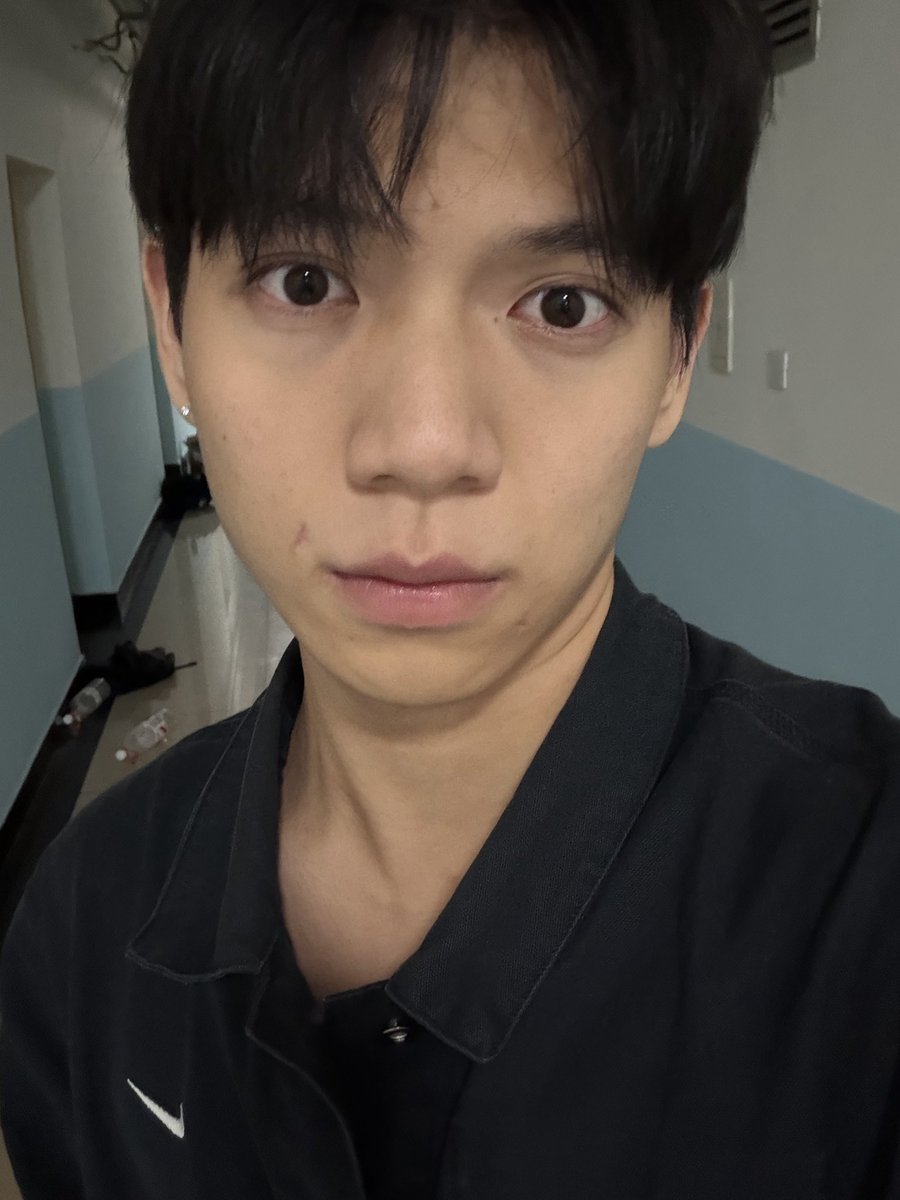 Kiyoung080's tweet photo. 这是我通宵完的精神状态，看得出来吗🤔 https://t.co/R8mJcqEIDo
