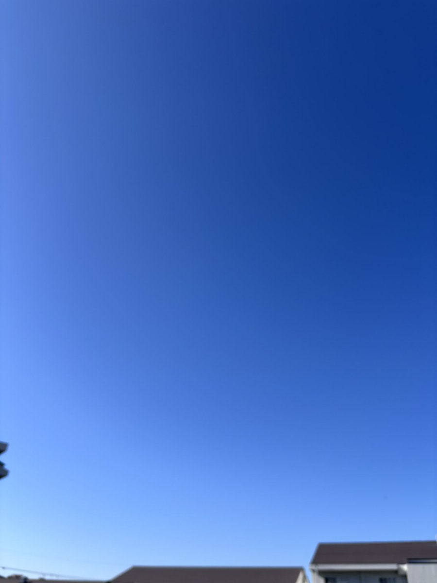Nao_M_70's tweet photo. 奨おはよう🌺

綺麗な秋の空。

今日から10月
もうトロントに着いたかな？
そちらの気候はどお?
昨夜のラジオ楽しくてあっという間やったよ!
朝早くからお疲れさまでした!

大好きやでっ🫶🏻

#JO1 #與那城奨
#JO1_ANIMAL 
https://t.co/BHw1jy72Aj… https://t.co/Xn3OUKUyPt