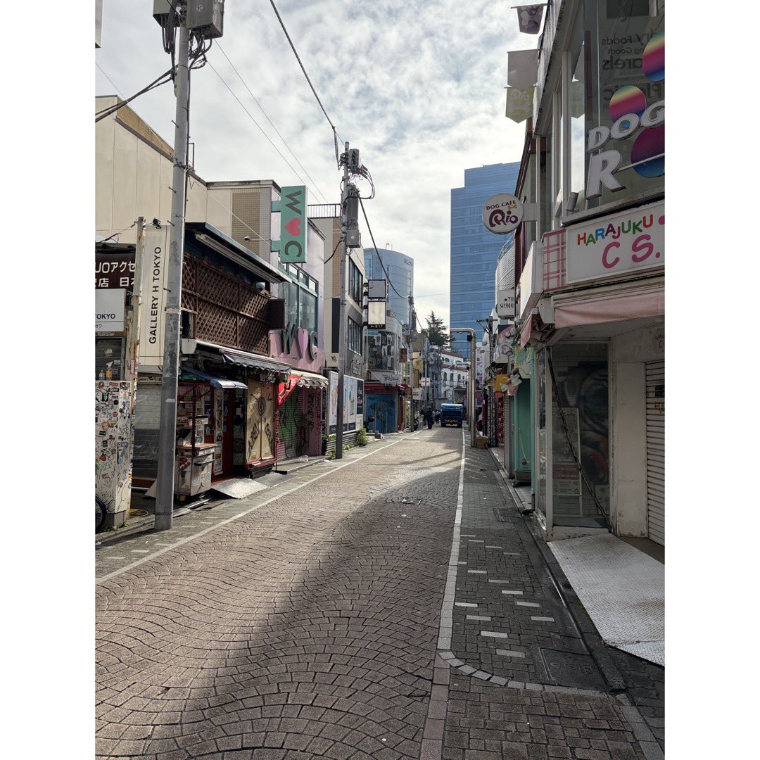 yu__osawa's tweet photo. 朝散歩なう https://t.co/Wt0Dqbpaxm