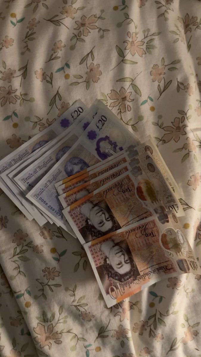 princessplutobb's tweet photo. only the biggest subby losers have what it takes to bow down and hand me their cash 🤭🤭 https://t.co/WkM1PqJ5OU