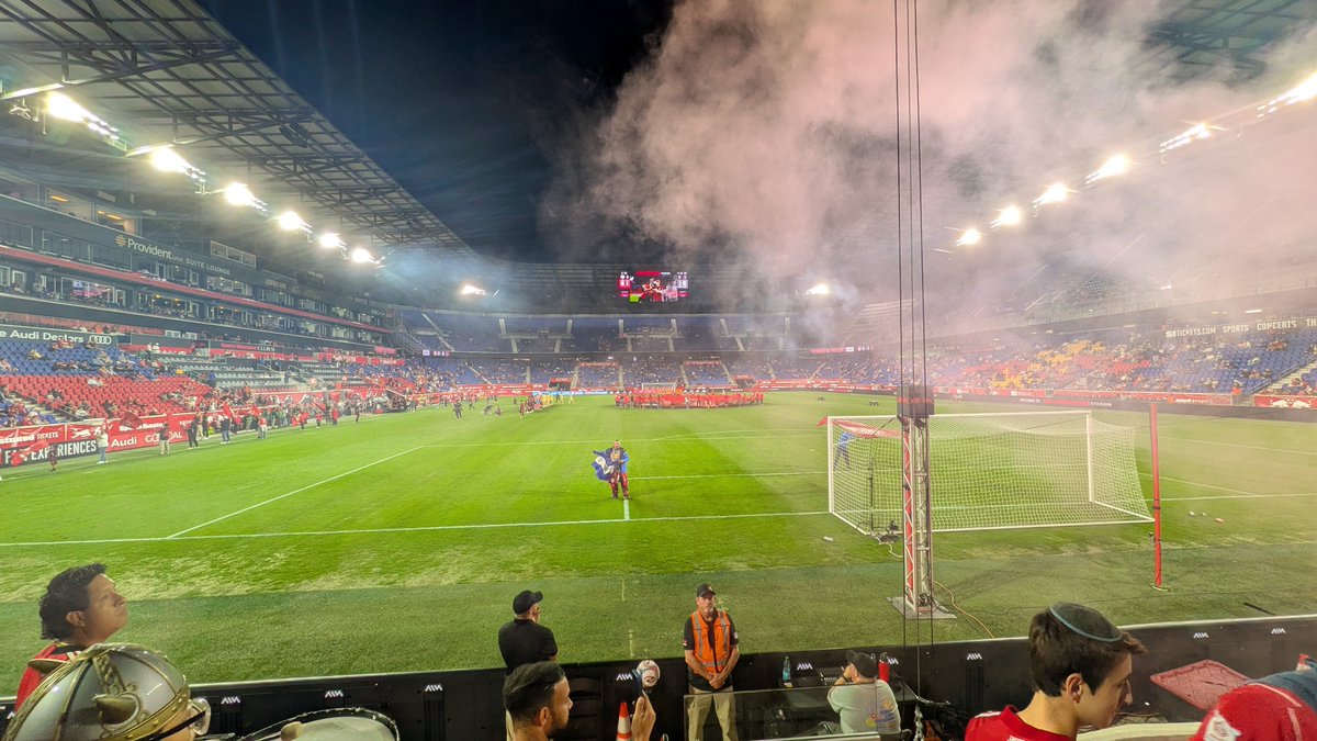FredoRBNY's tweet photo. #TonightsView from section 102 of @SI_Stadium!
(FKA #RedBullArena)
Our #SeptemberOfSoccer ends at the greatest place on earth as #RBNY are FINALLY set to take on St. Louis CITY SC for the first time in their regular season history!
FINISH THE MONTH STRONG Y'ALL!
#NY96
#TheRedBull https://t.co/4I2i75SJqK