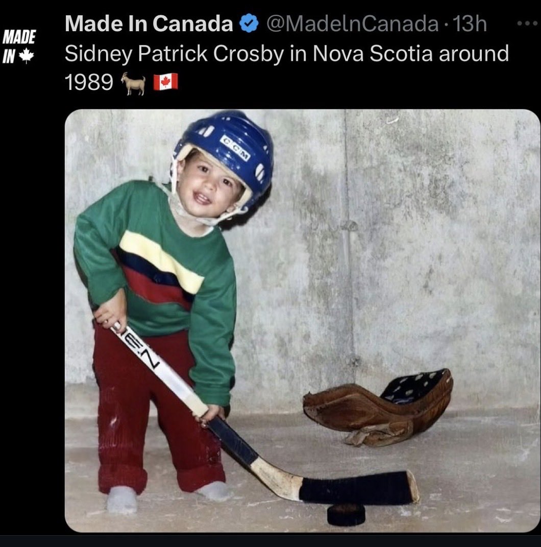 BJB060586's tweet photo. From little skates and a hockey stick in Nova Scotia to becoming one of Canada’s greatest hockey stars. 🏒🇨🇦 What a throwback!

#SidneyCrosby #HockeyThrowback #CanadianHockey #NovaScotia #HockeyLife https://t.co/QpE5TutHpj
