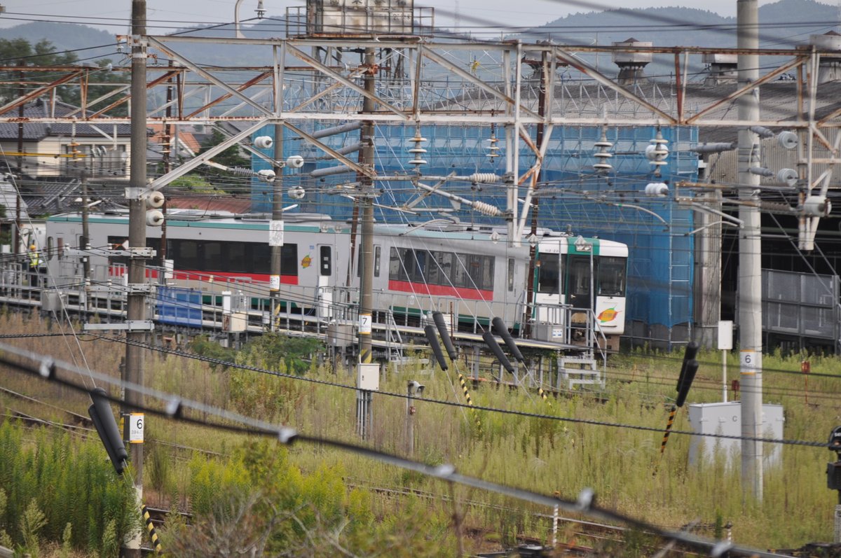 Michinoku_350's tweet photo. 2026/10/1
キハ111-220+112-220 仙台車両ベース(小牛田)にて
脱線事故の報を聞いて見に行ったところこんな状態になってました https://t.co/PTAZu7ZRuK