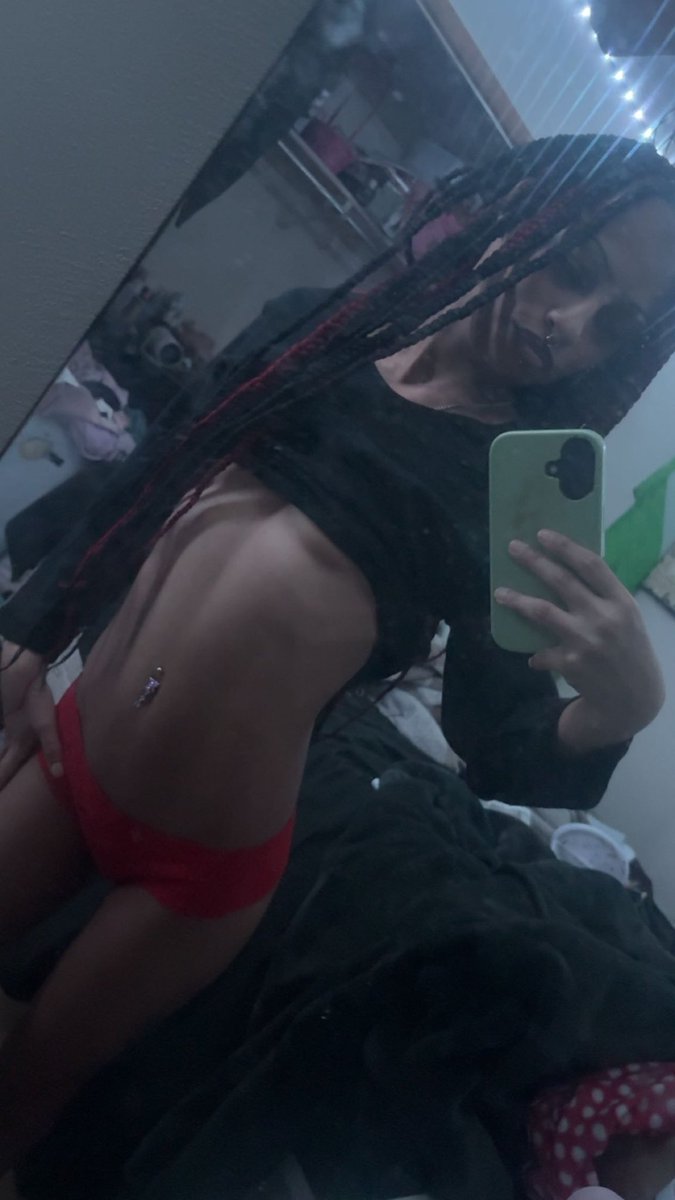 LasciviousSlipz's tweet photo. i needa get more lingerie seriously !! #nsfwtwt #petite #alt https://t.co/8guBhuqzte