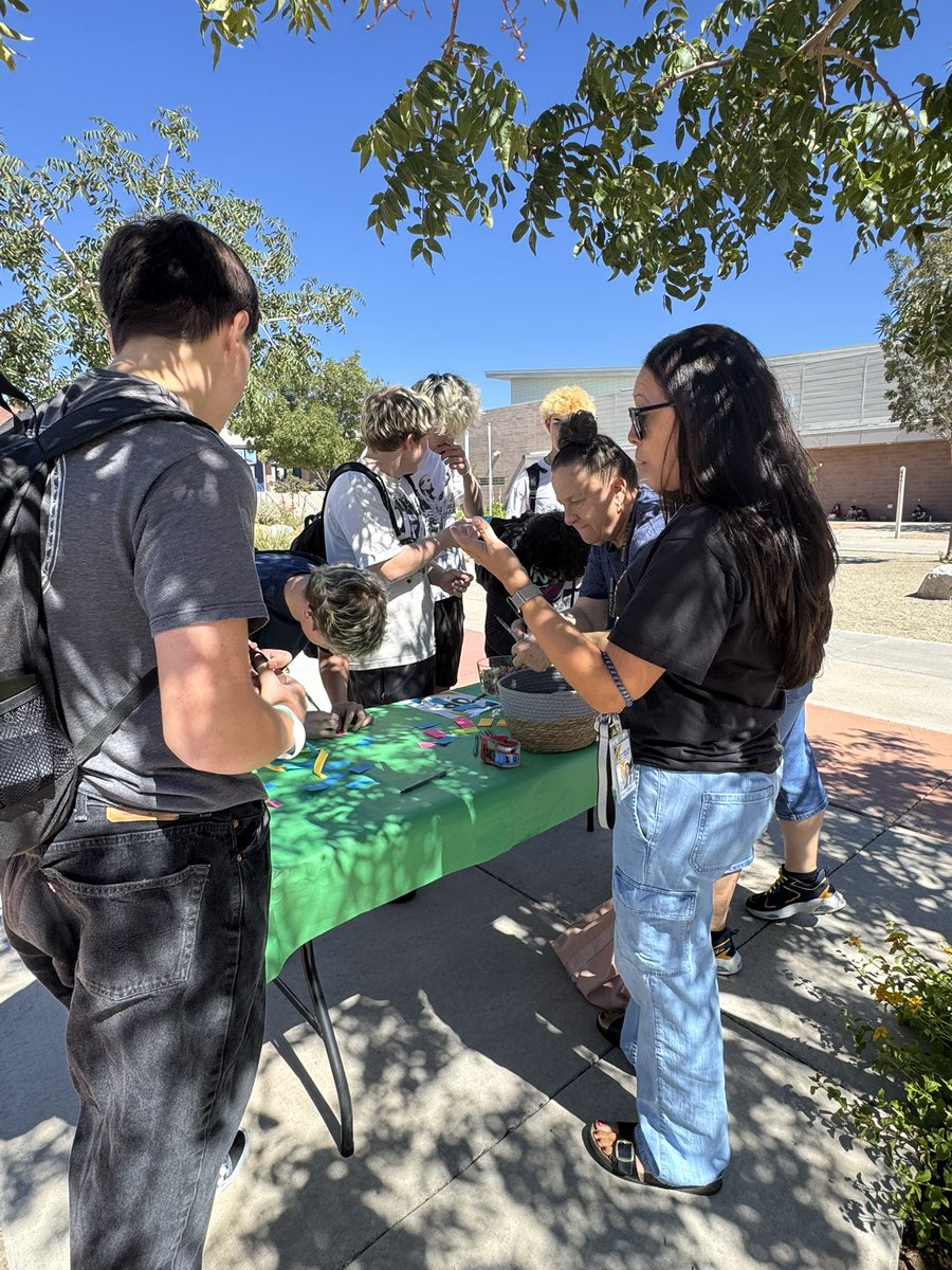 boulder_hs's tweet photo. π€ Would You Rather? Lunch was a little more interactive today as students made their choices, shared their thinking, and saw that different perspectives make things more interesting! π¦
#BCHS41 #EaglePride #KnownValuedConnected #nvweekofrespect https://t.co/0pIFYSHbMn