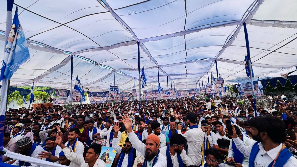 PremshankerAnta's tweet photo. आज जिला बरेली की विधानसभा बरेली केंट में आयोजित विशाल जनसभा में अपनों के बीच @BhimArmyChief

जय भीम! जय भारत! जय मंडल!
#ASP_K_Mission2027 https://t.co/Amwj5S2GTj
