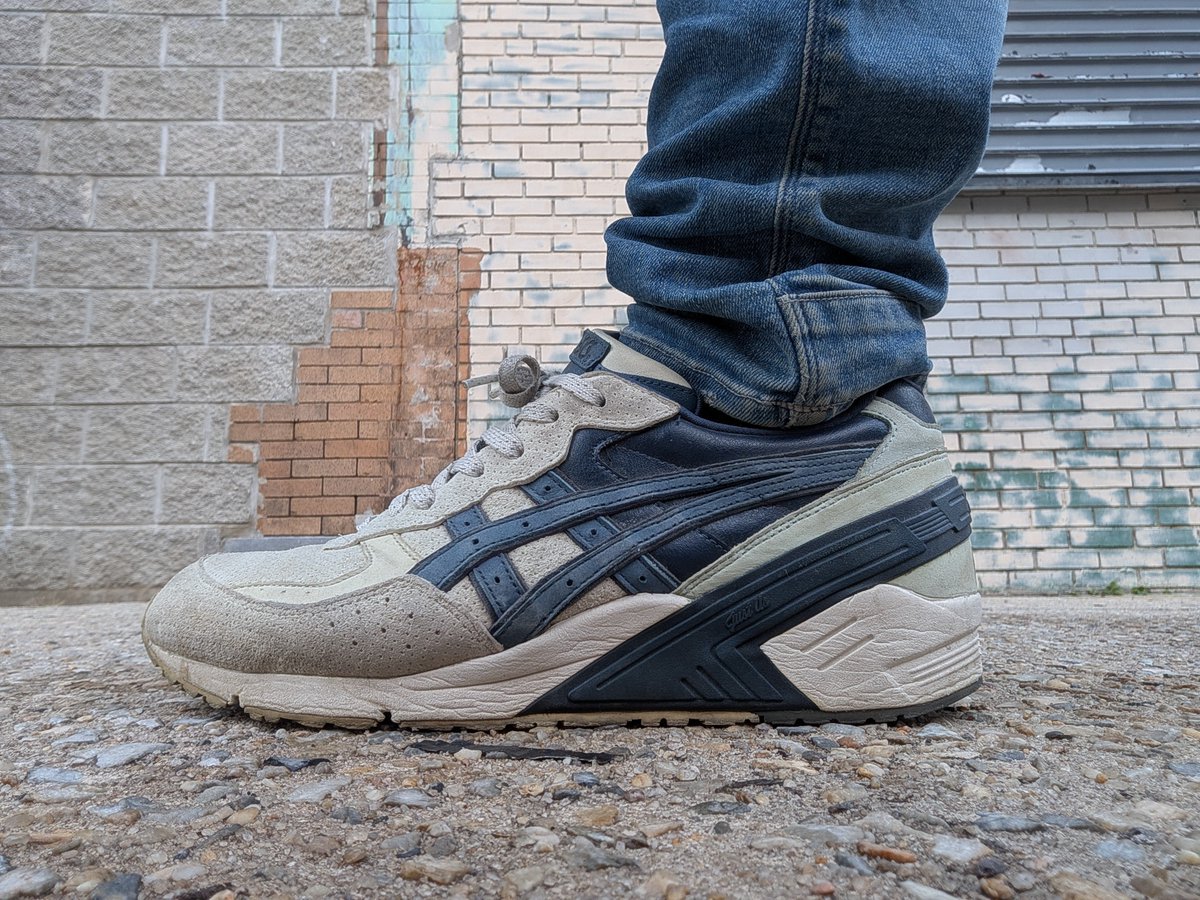 Sn3ak3r_Fr3ak3r's tweet photo. #WDYWT Pacific Gel Sights #RonnieFieg #KITH https://t.co/TzuPqK112Z