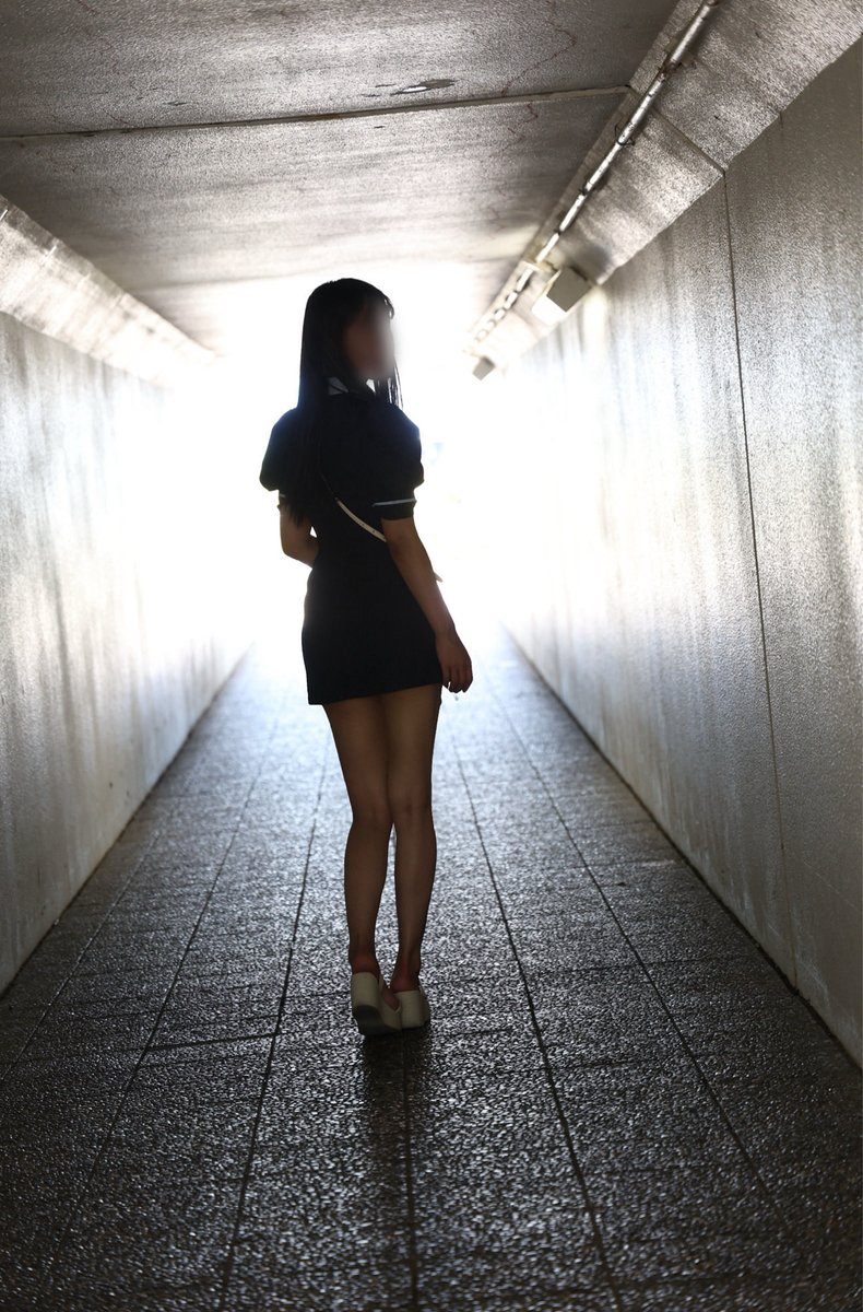 epep_sena's tweet photo. おはようございます☀

昨晩、コンタクトを外しているにも関わらず、目を指で触りながら、『あれー？取れないなー』と言ったのは、私です。

今日も元気に参りましょう笑 https://t.co/tBiJM5v5Hz