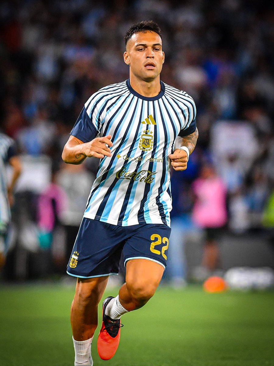 AFASeleccionEN's tweet photo. 💪🇦🇷 https://t.co/ybVWp77Ho2
