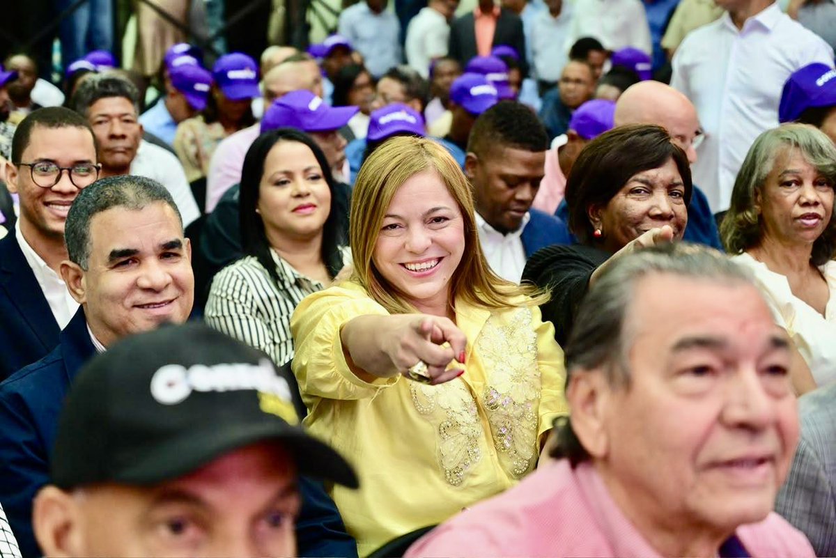 GustavoSanchezq's tweet photo. Gonzalo ha demostrado que su mayor fortaleza está en escuchar, sumar y unir. 

Seguiremos construyendo junto a nuestra dirigencia y militancia, sin confrontaciones innecesarias y con las puertas abiertas a todos. 

El PLD necesita de todos para volver a conectar con las esperanzas del pueblo dominicano.