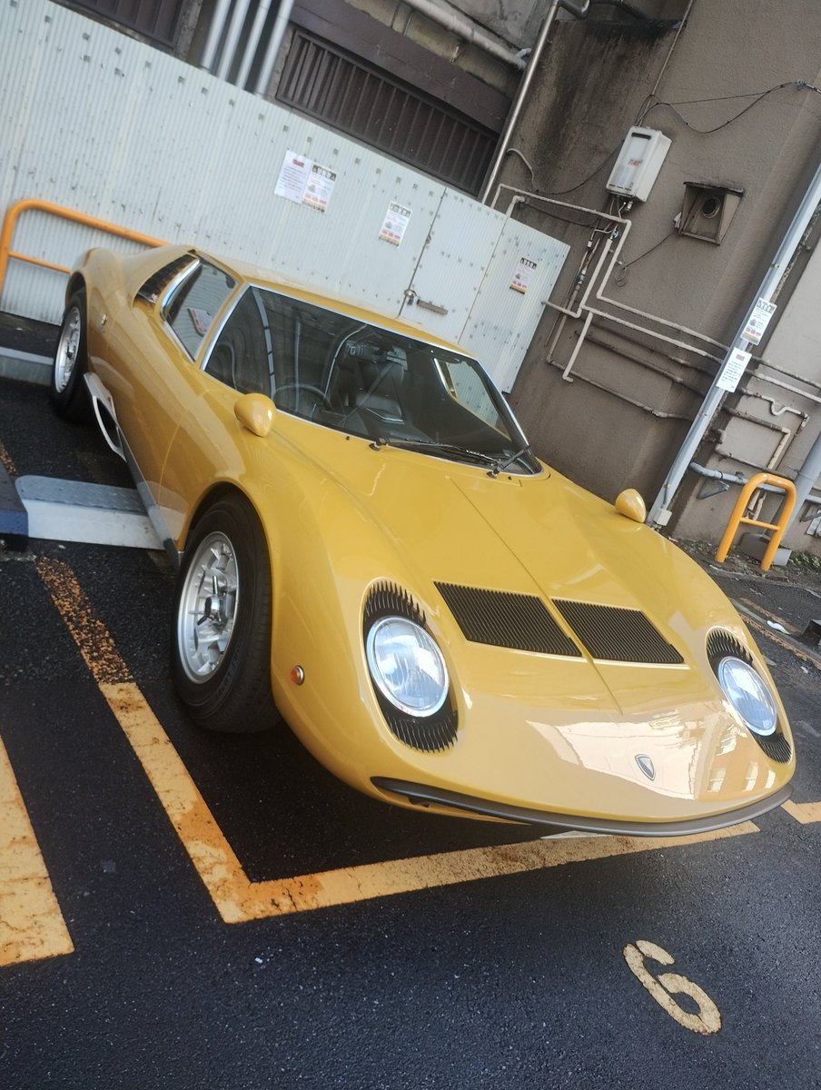 m5ptr168's tweet photo. は？？
これ本物？
コインパで見るもんちゃうやろ。 https://t.co/Yh64njw0GD