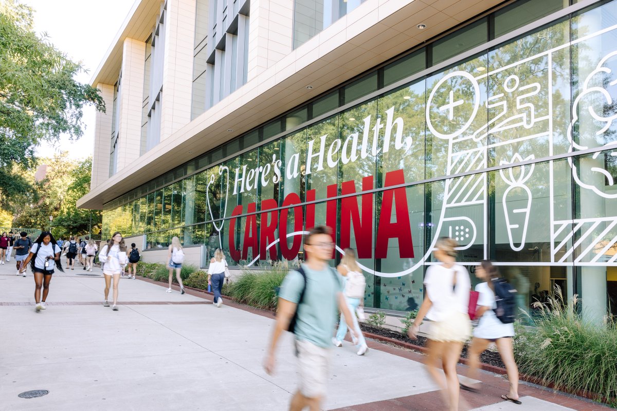 UofSC's tweet photo. Campus life lately 😍 https://t.co/X2K6LIAfIy