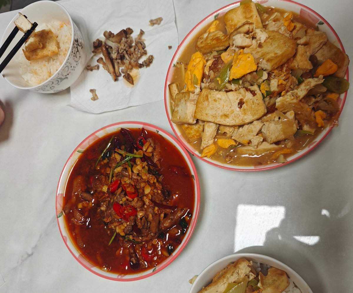 bingxianlemon's tweet photo. 辣炒鸡爪的神 https://t.co/3z4QcVtbdN