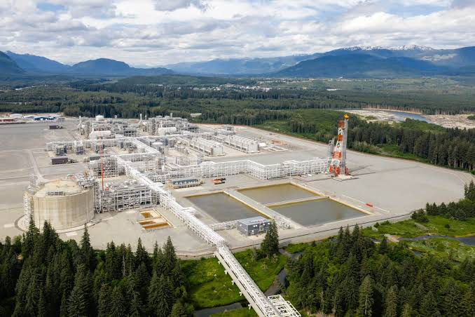 wcvoice2026's tweet photo. The LNG plant was announced in 2011!!!  Under Christy Clark and Steven Harper. Partners took the first investment decision in 2018. Phase 2 was already in the original plan.  “Of the more than 20 projects proposed from the mid-2000s, only one is operational today. This is because the NDP have an ideological disposition against BC LNG, even though it is the cleanest in the world. This was clear when Deputy Premier Nikki Sharma called BC gas development “a race to the bottom.”