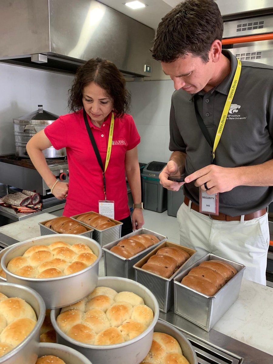 uswheatassoc's tweet photo. 📝 "Science, Service and a Passion for Wheat: Dr. Senay Simsek Helps Connect #USWheat to the World." vis @uswheatassoc 

https://t.co/YzCsiHni28

@PurdueAg 
@NDSU https://t.co/by6ufZCQpz