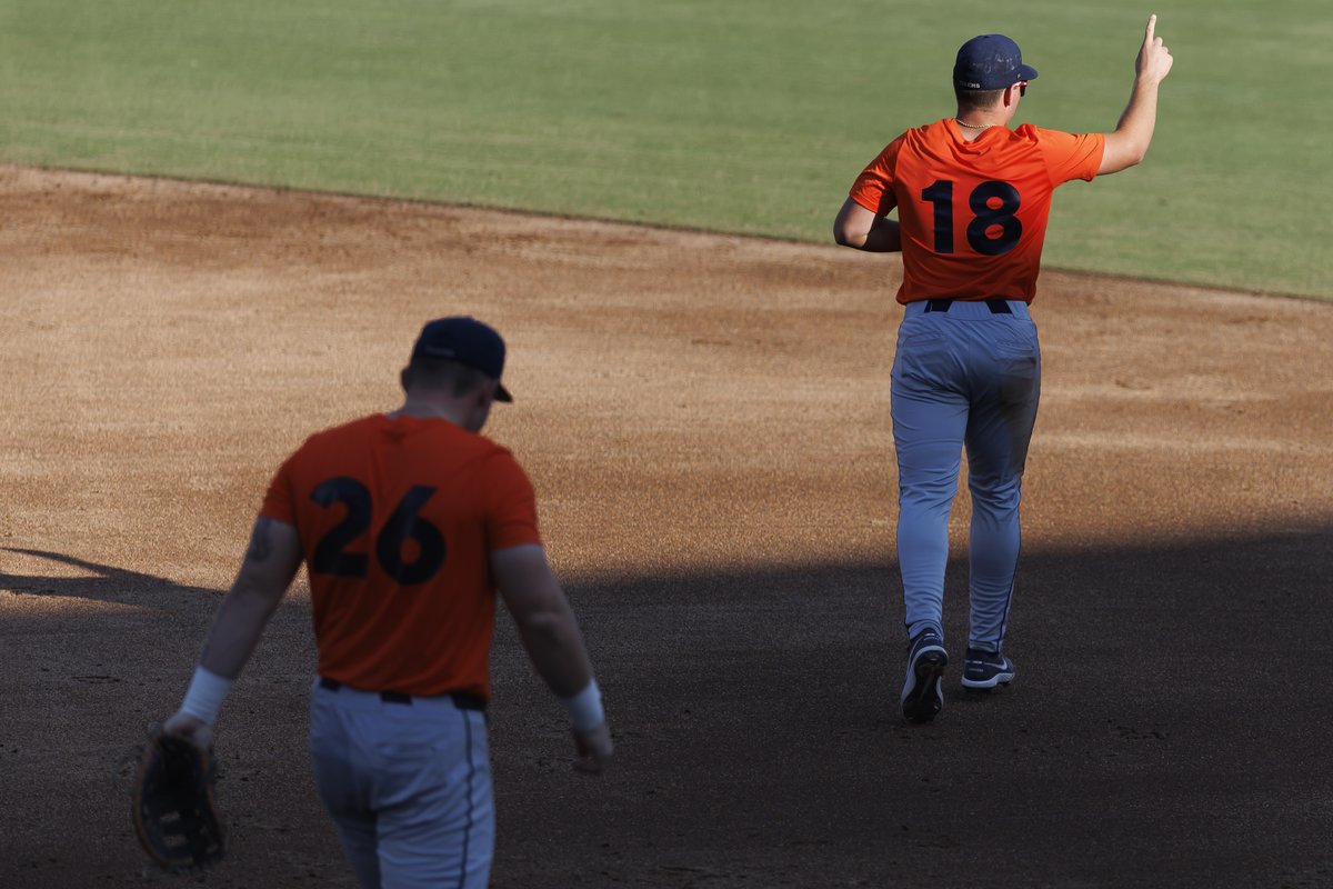 AuburnBaseball's tweet photo. First official day of fall ball 🍁 https://t.co/Qbo2it0D6t