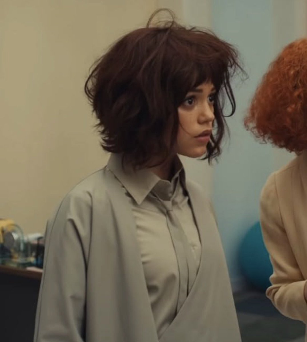 ItsYGScott's tweet photo. man idgaf if she fucking with a nazi, this movie still finna be fire as fuck and she looks adorable 😭😭 #jennaortega #klaraandthesun https://t.co/Bb45iEw3YP